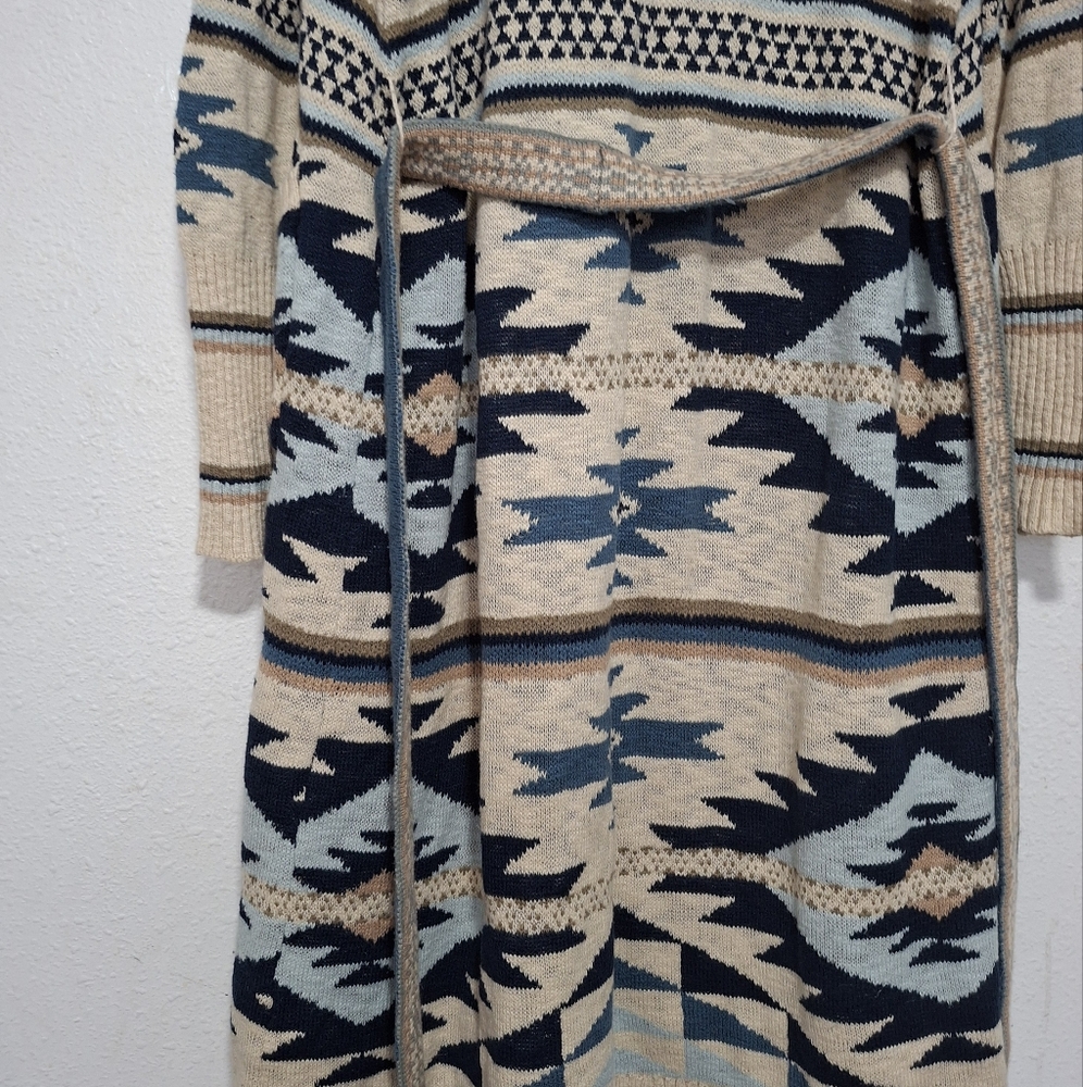 Faherty Cream and Navy Aztec Shawl-Collar Cardigan - Picture 11 of 16